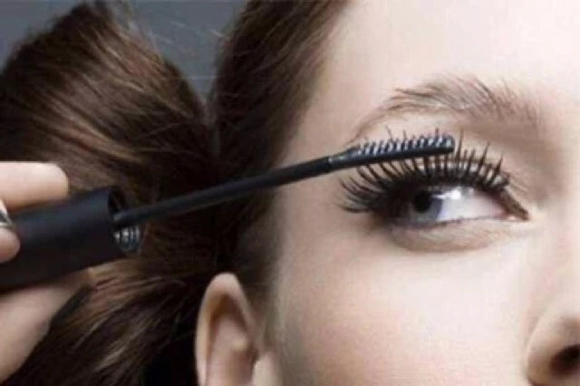 Eyelash Curling Mascara